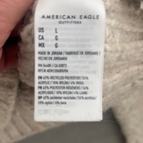 American Eagle Outfitters Beige Cable Knit Turtleneck Sweater - Picture 3 of 3